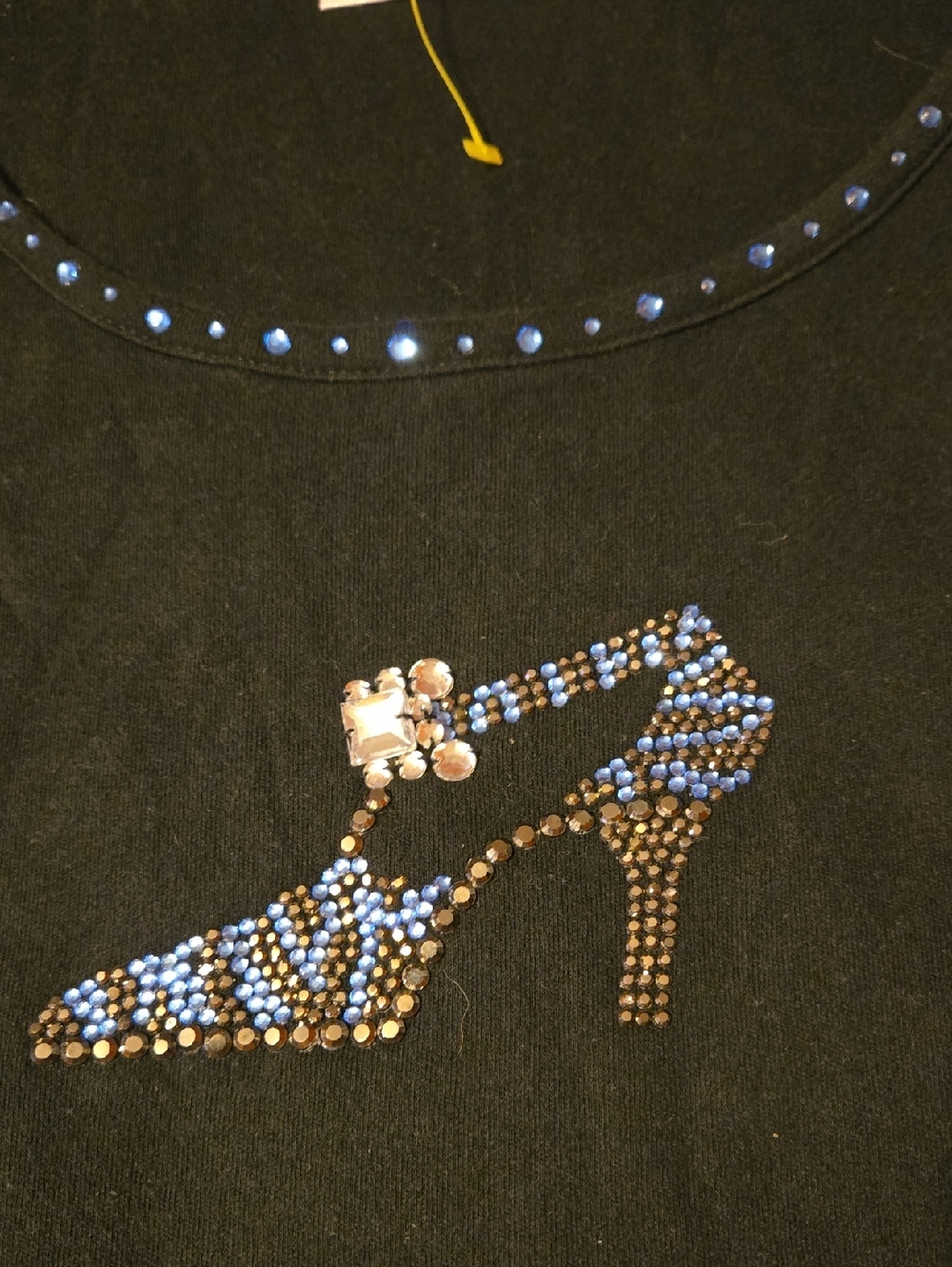 2 Quacker Factory Knit Top with Sparkled Designed Front And Collar 1 Red 1 Black - Picture 7 of 8